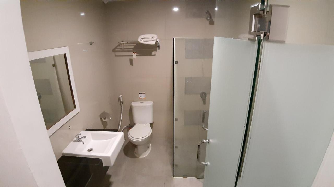 Xtra Hotel Bengkulu Exterior foto