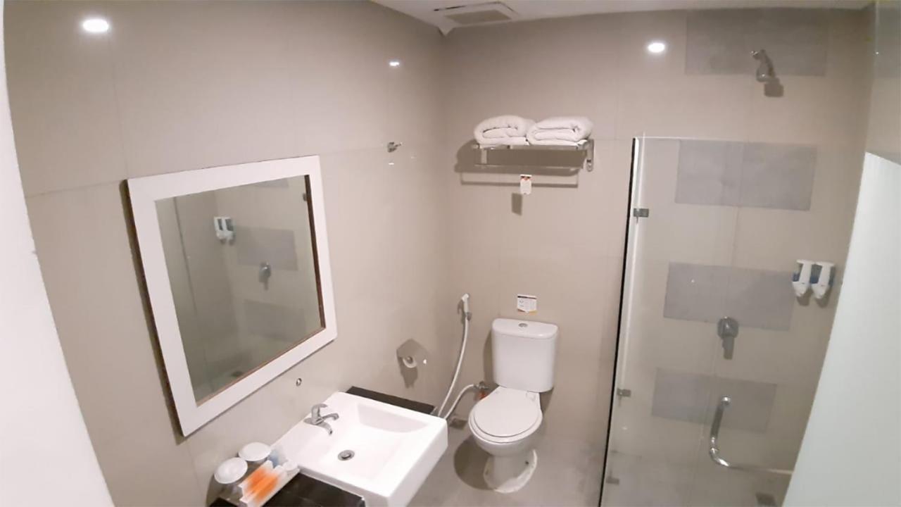 Xtra Hotel Bengkulu Exterior foto