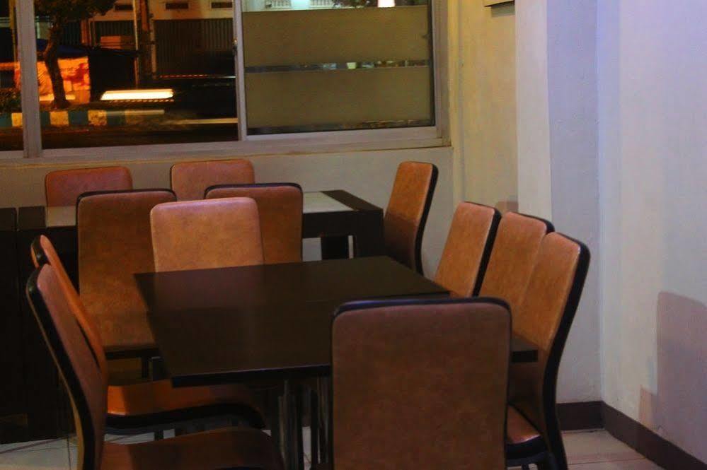 Xtra Hotel Bengkulu Exterior foto