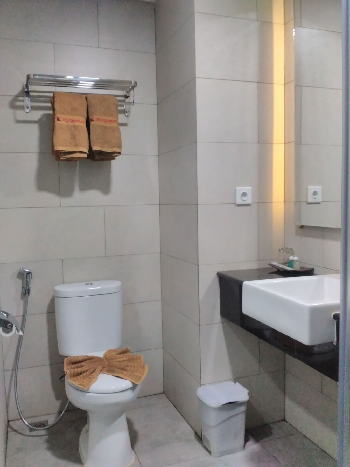 Xtra Hotel Bengkulu Exterior foto